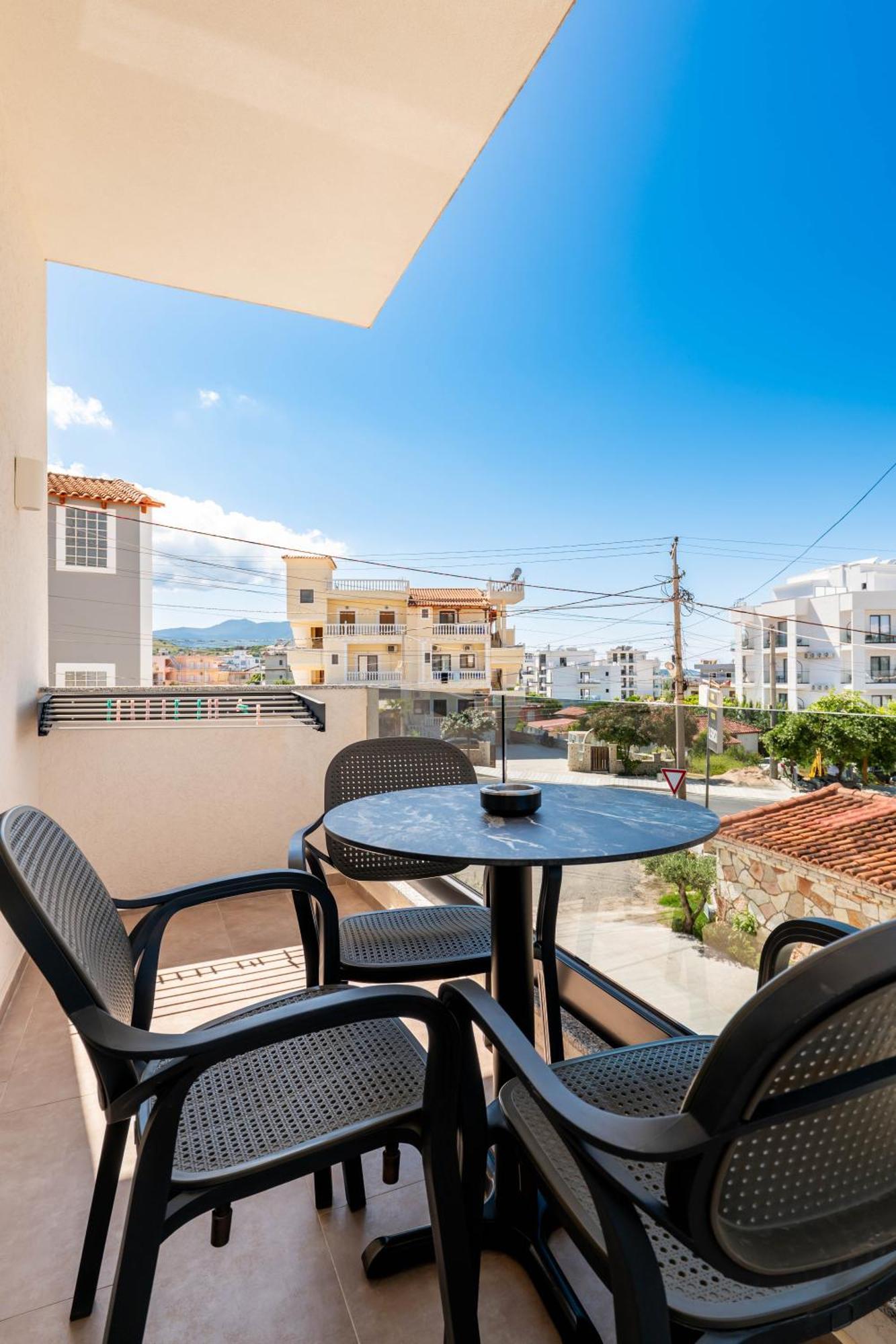 Feniks Hotel Ksamil Buitenkant foto