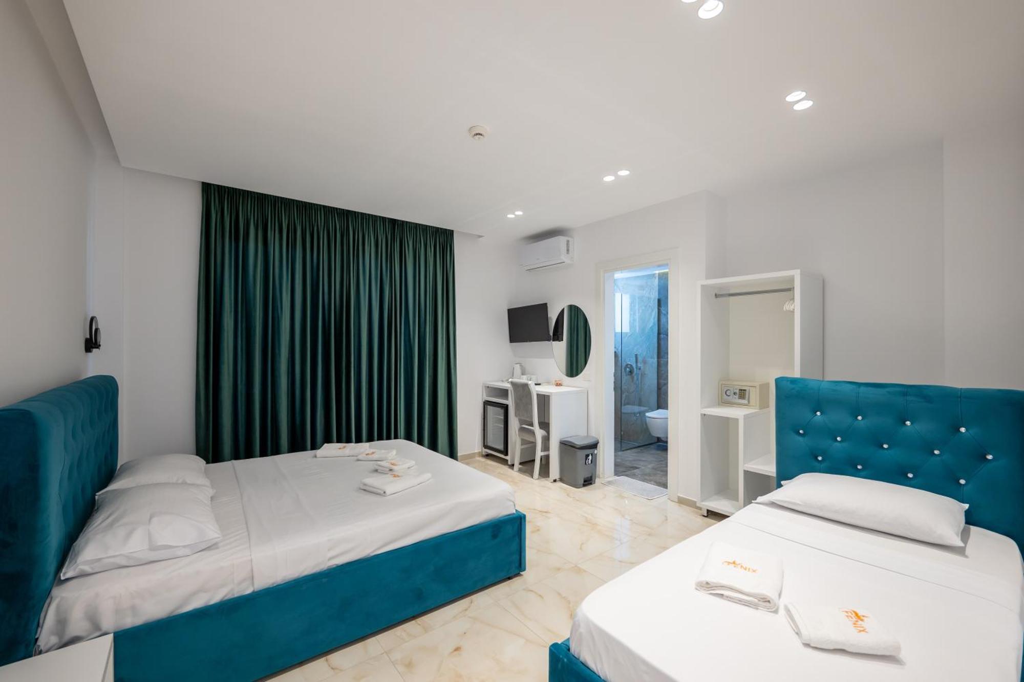 Feniks Hotel Ksamil Buitenkant foto