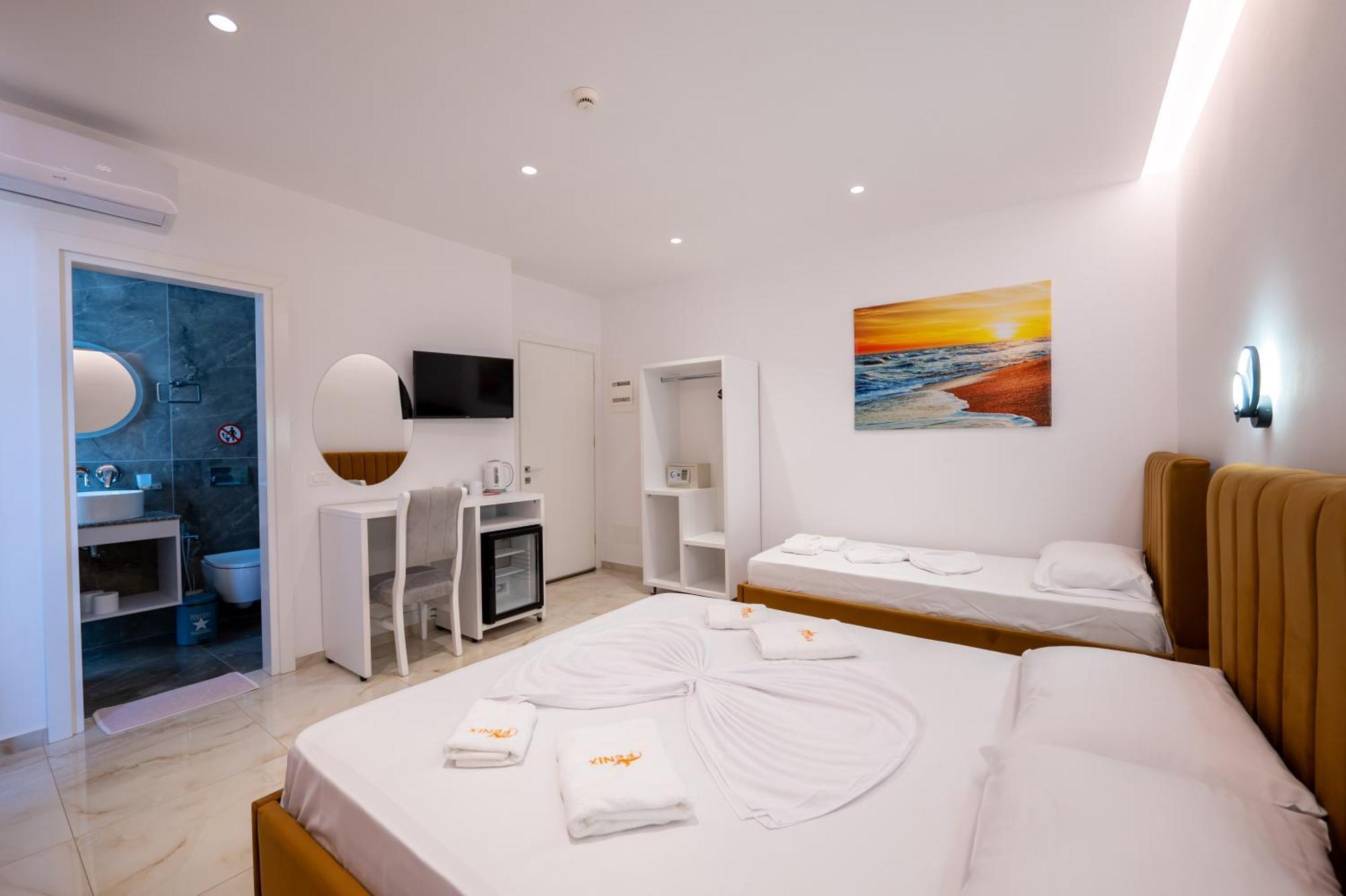 Feniks Hotel Ksamil Buitenkant foto